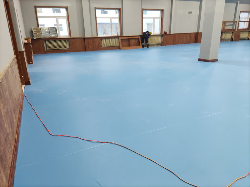 室內(nèi)外籃球館場(chǎng)地pvc運(yùn)動(dòng)地膠板兒童籃球體智能地板 籃球場(chǎng)地膠墊